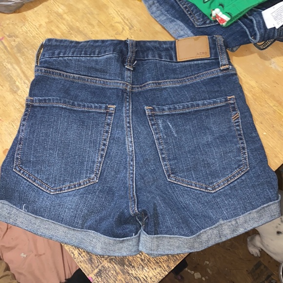 High rise curvy midi-3” distressed Aero blue Jean shorts size 00 - Picture 3 of 5